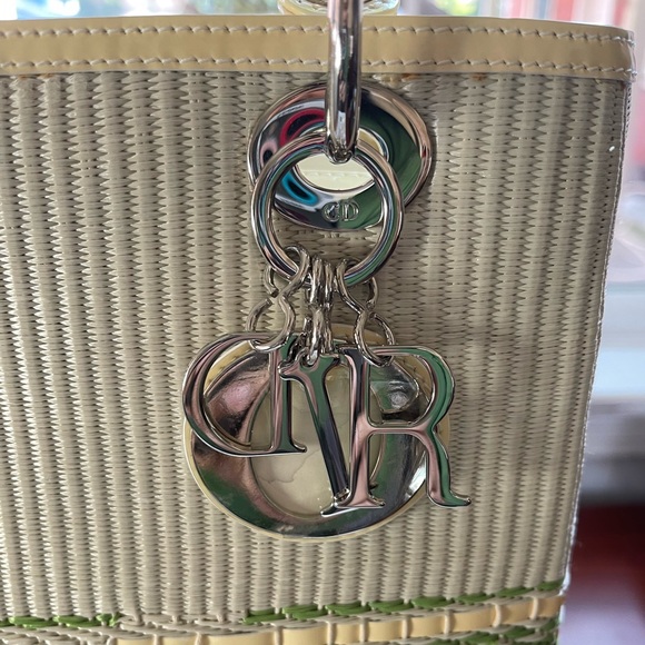 Limited Edition Lady Dior 2012 - Picture 3 of 13